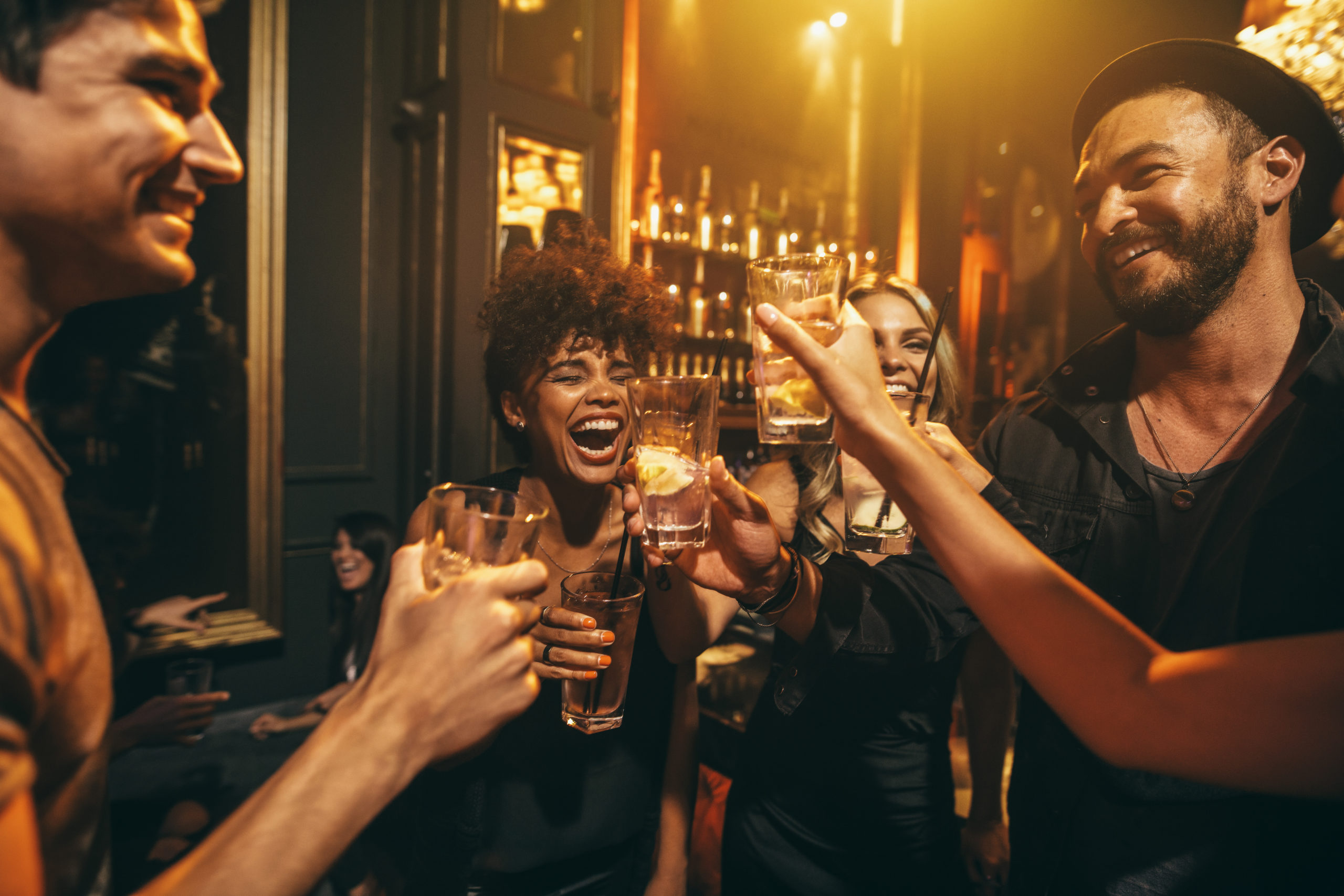 Bar und Getränkeauswahl im HUB Erle
